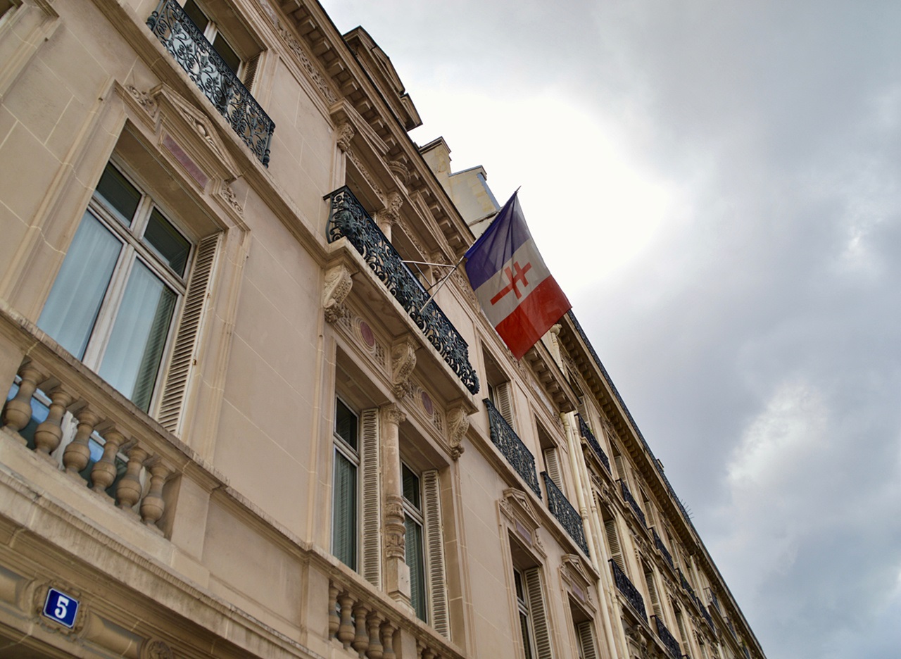 Drapeau CROIX DE LORRAINE FRANCE LIBRE avec hampe bois