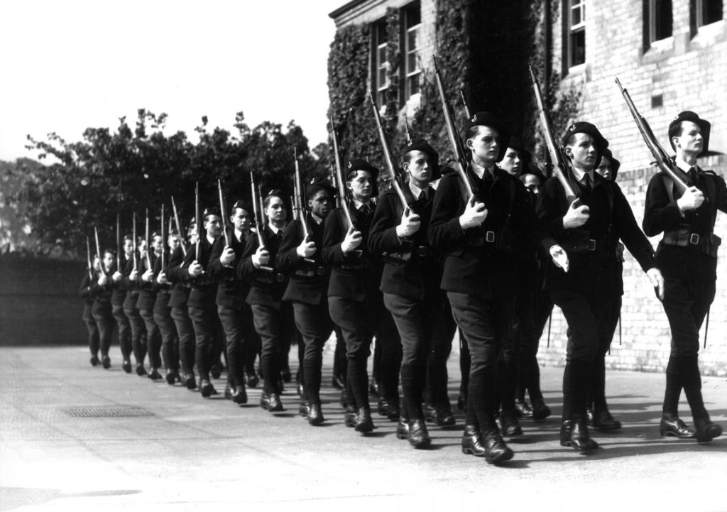 Un détachement de l’Ecole des Cadets de la France libre à l’exercice en Grande-Bretagne
