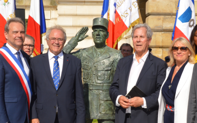 Inauguration de la statue du général de Gaulle à Evreux